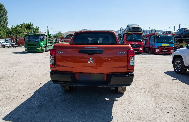 Mitsubishi L200, снимка 7 - Автомобили и джипове - 46481876