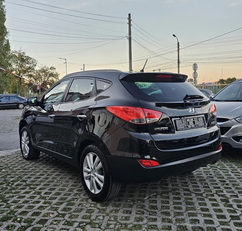 Hyundai IX35 2.0i 4WD Style Камера Подгрев , снимка 4 - Автомобили и джипове - 47440231