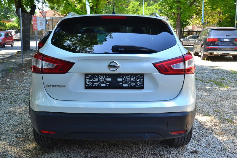 Nissan Qashqai 1.6 dCi Tekna, снимка 5 - Автомобили и джипове - 50551597