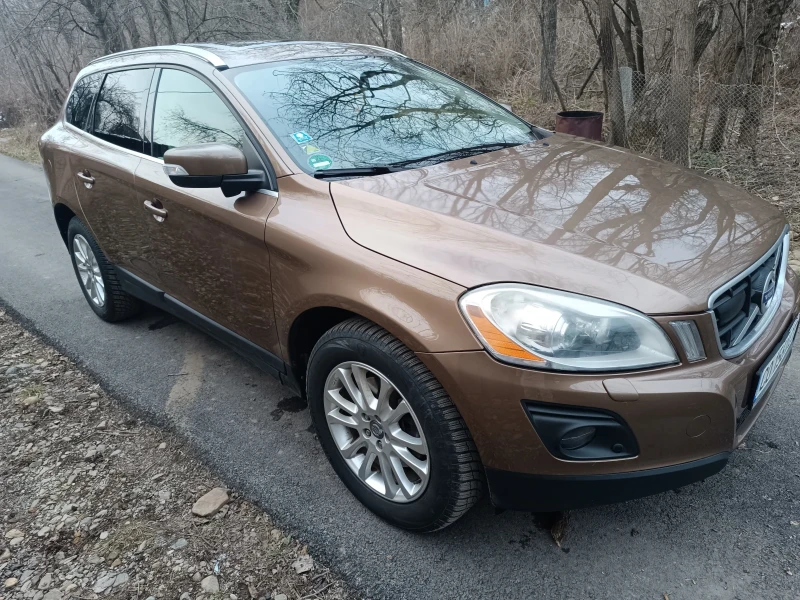 Volvo XC60 D5 AWD, снимка 3 - Автомобили и джипове - 52819733