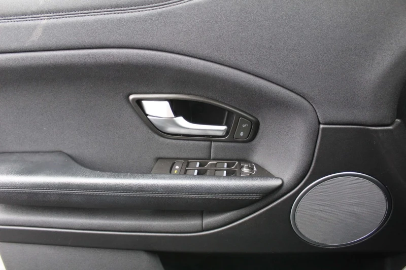 Land Rover Range Rover Evoque * SE * CARFAX * ЦЕНА ДО БГ, снимка 16 - Автомобили и джипове - 53233049