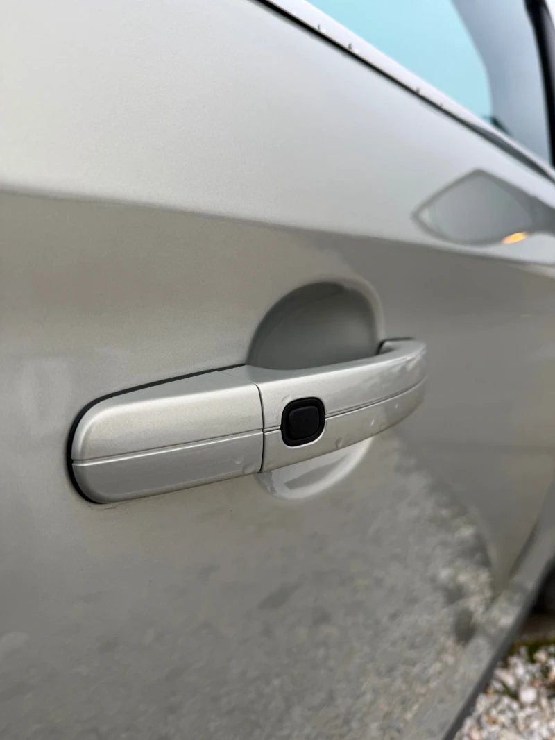 Ford Kuga 2.0 TDCi 4x4, снимка 13 - Автомобили и джипове - 53371880