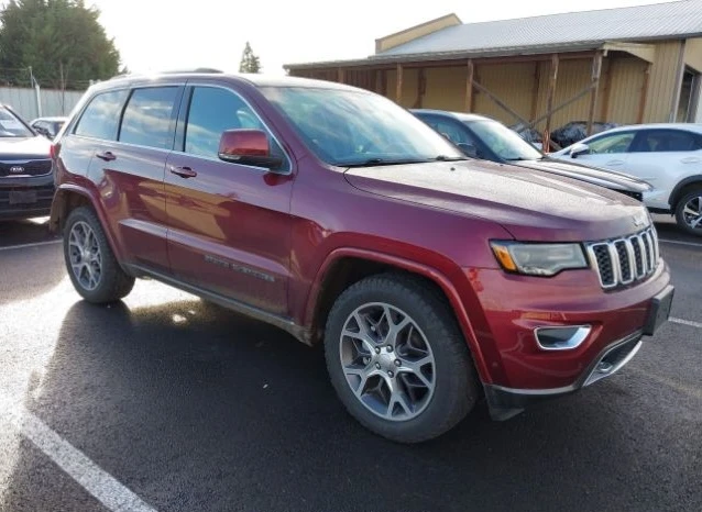 Jeep Grand cherokee STERLING EDITION 4X4, снимка 3 - Автомобили и джипове - 49005178