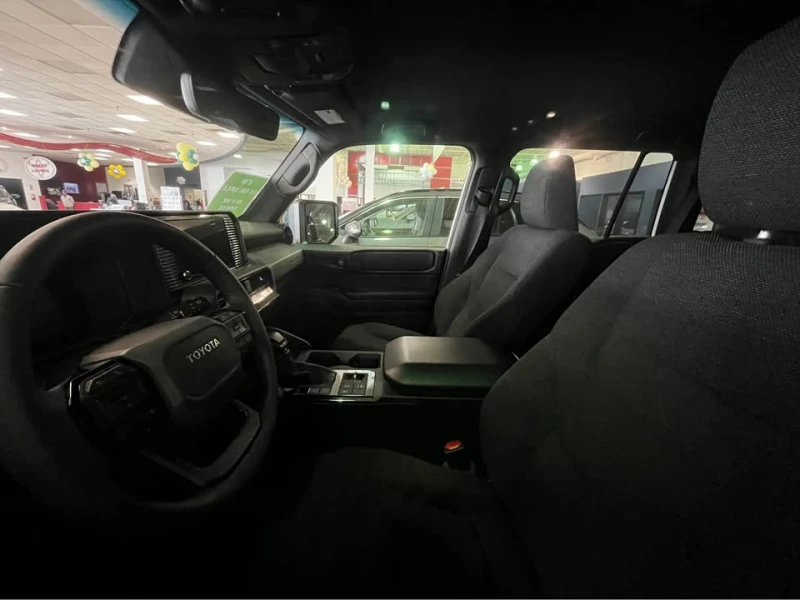 Toyota Land cruiser * 4WD* * HeadUp* * АвтоКредит* (ЦЕНА ДО БГ) - 99999 лв. - 89863759 | Car24.bg
