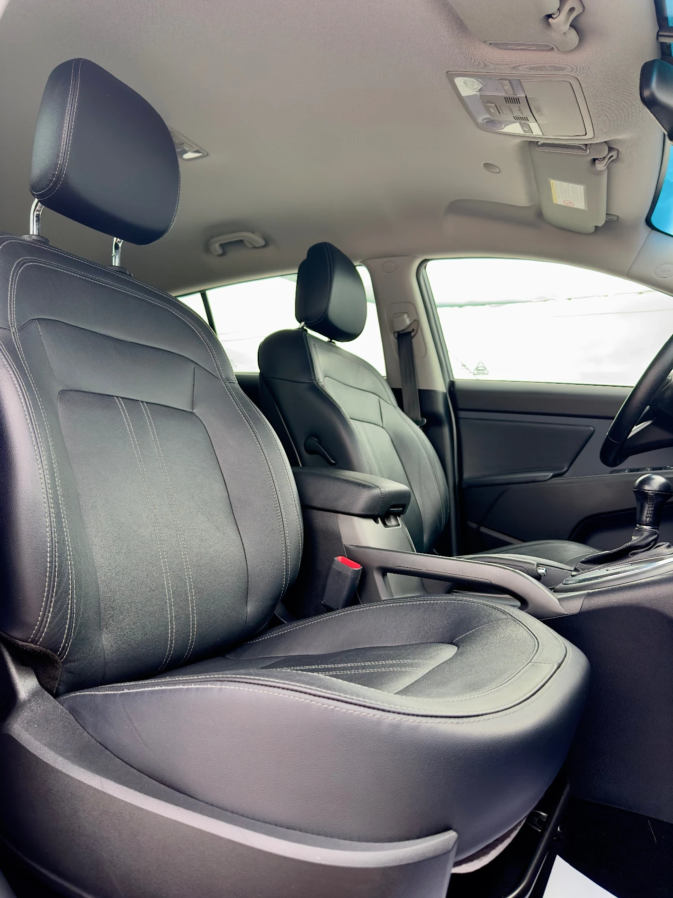 Kia Sportage 2.0 DIESEL 184 КС 4Х4 АВТОМАТ КАМЕРА - изображение 10
