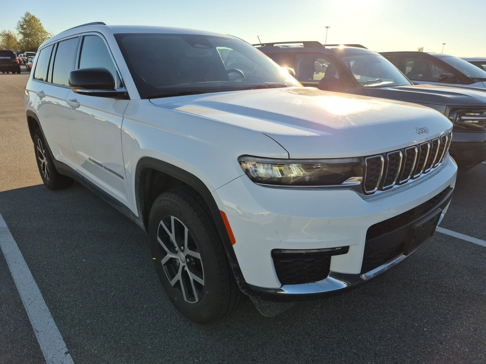 Jeep Grand cherokee LIMITED * * CARFAX * * АВТО КРЕДИТ * *  - изображение 2