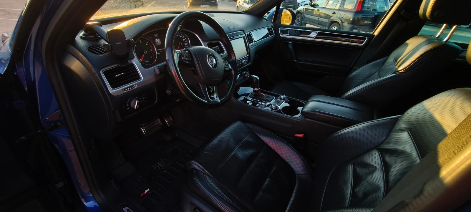 VW Touareg R-Line V6 TDI BMT 4MOTION - изображение 8