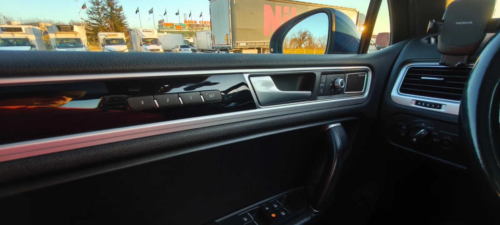 VW Touareg R-Line V6 TDI BMT 4MOTION - изображение 9