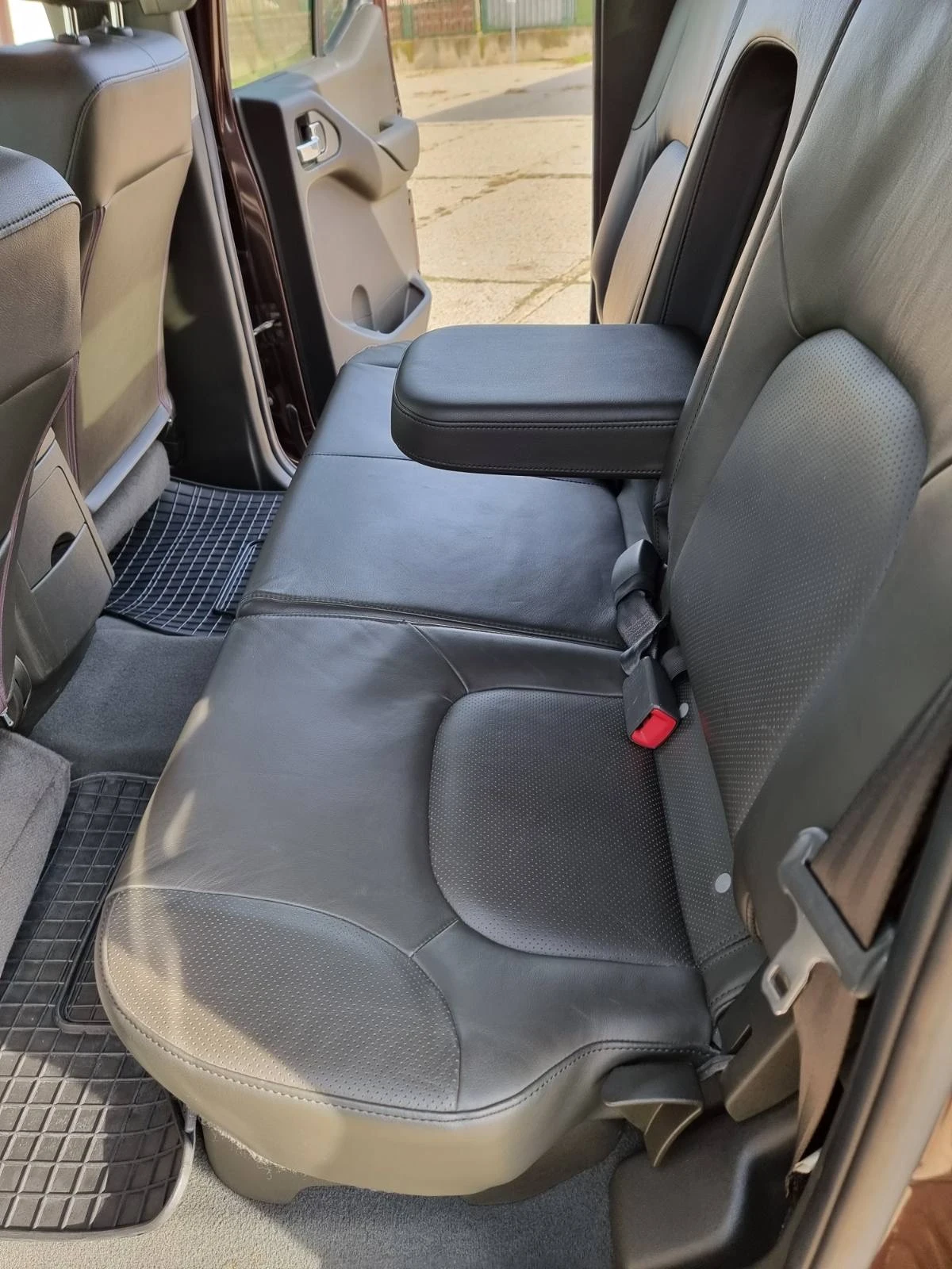 Nissan Navara 2.5 dci  - изображение 10