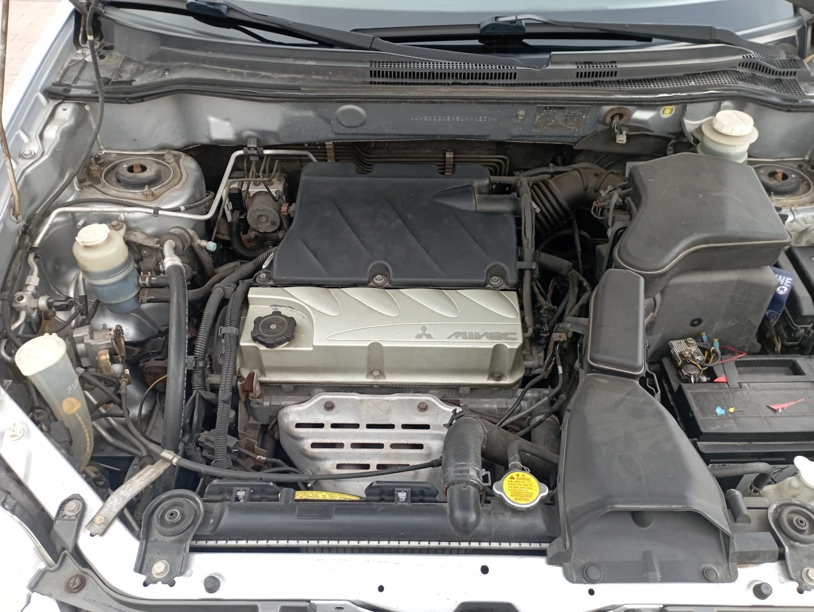 Mitsubishi Outlander 2.4 Mivek 160к.с 4х4, снимка 9 - Автомобили и джипове - 54065204