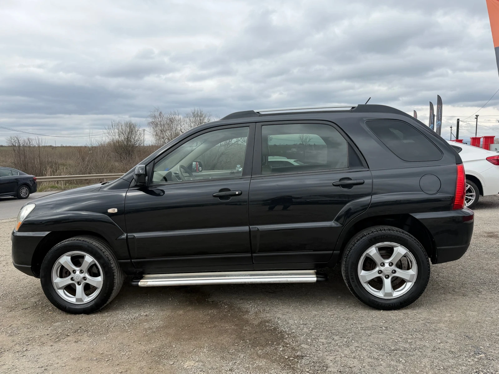 Kia Sportage БЕНЗИН-ГАЗ* 4х4* СОБСТВЕН ЛИЗИНГ, снимка 4 - Автомобили и джипове - 53949360