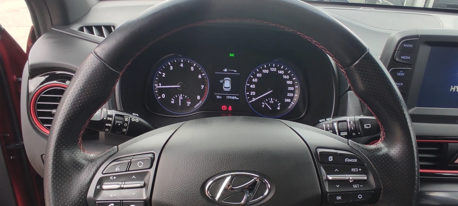 Hyundai Kona КАТО ОТ МАГАЗИНА; УНИКАЛНА-FULL!!!, снимка 14 - Автомобили и джипове - 53968241