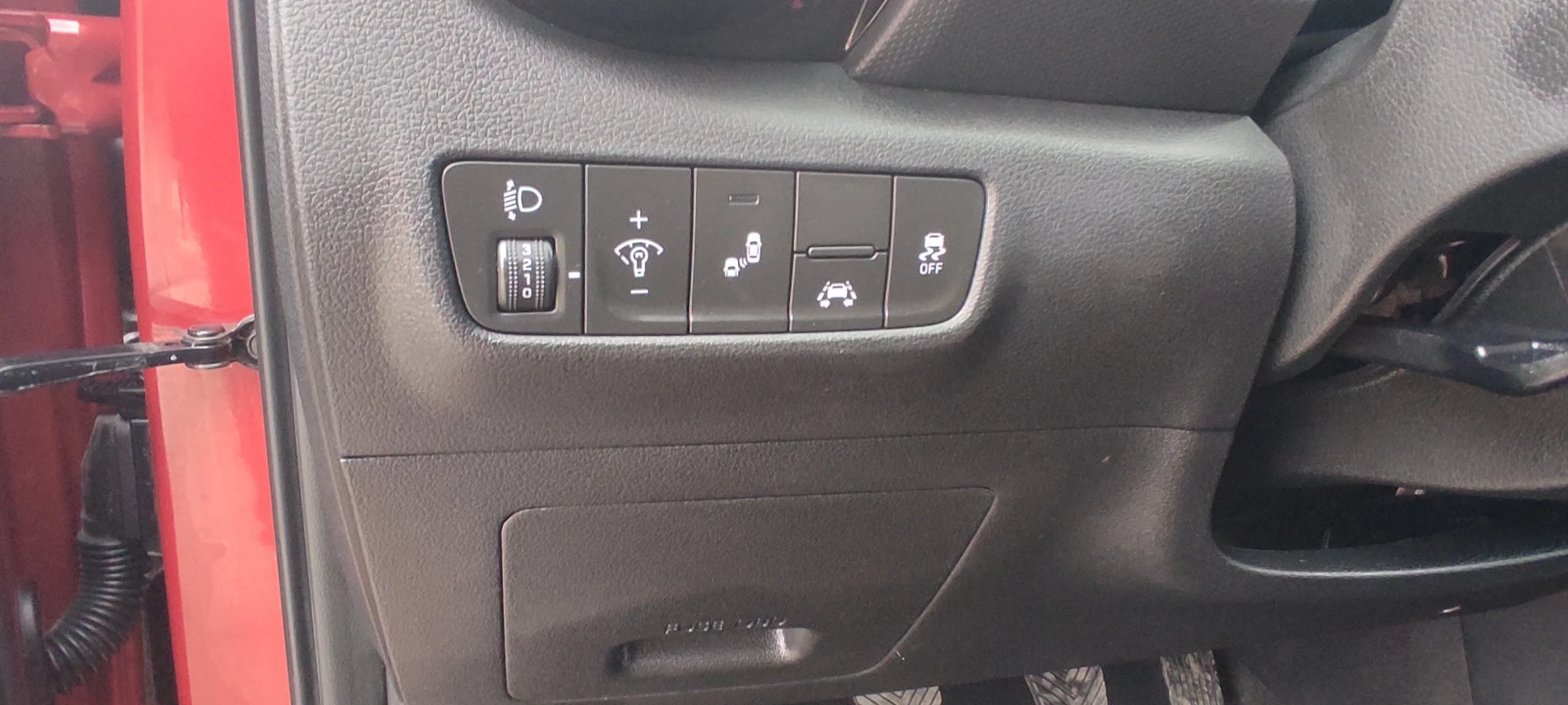 Hyundai Kona КАТО ОТ МАГАЗИНА; УНИКАЛНА-FULL!!!, снимка 16 - Автомобили и джипове - 53968241