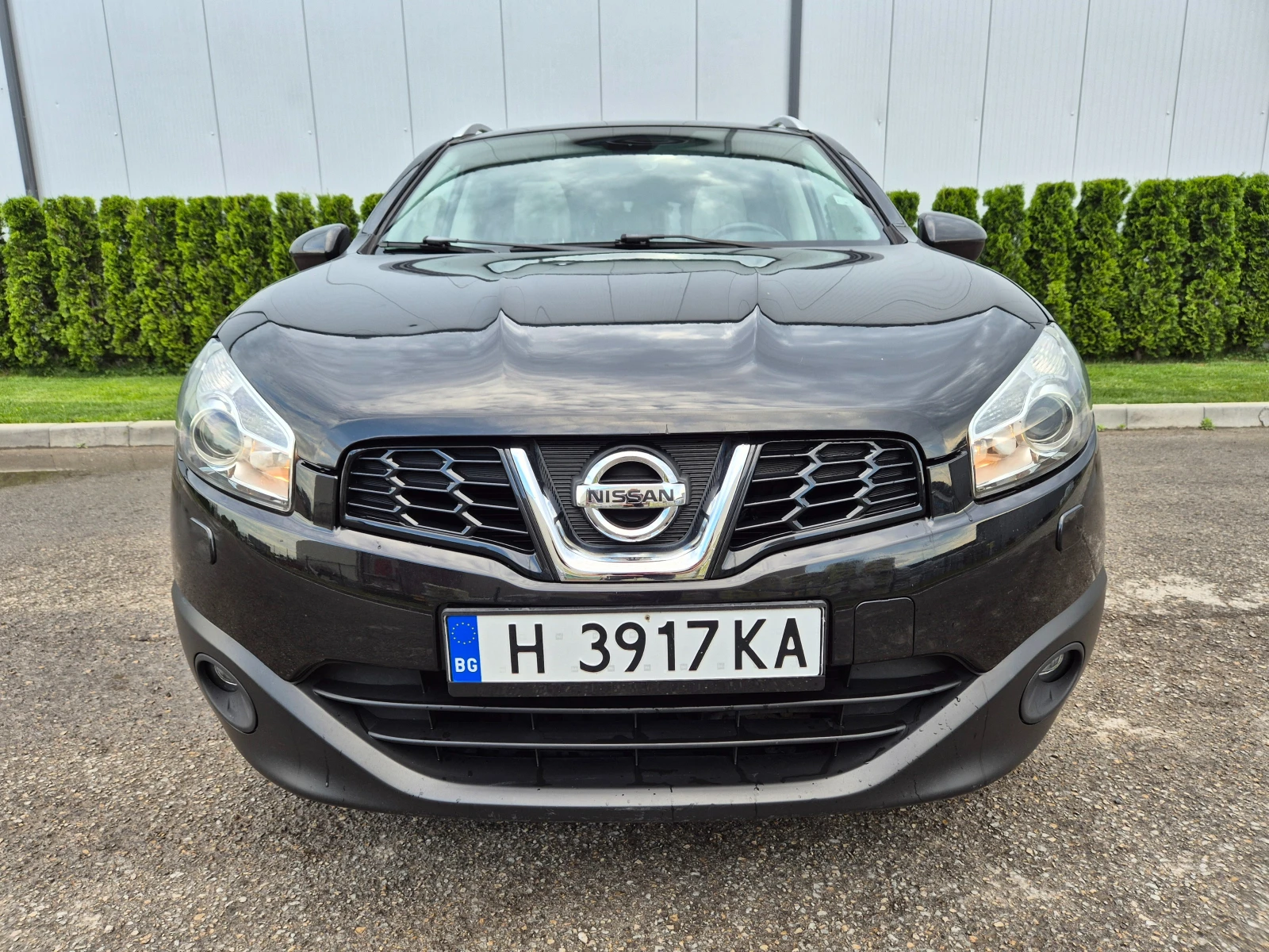 Nissan Qashqai 2.0i Avtomat Navi Koja 4x4 Швейцария , снимка 2 - Автомобили и джипове - 54620621