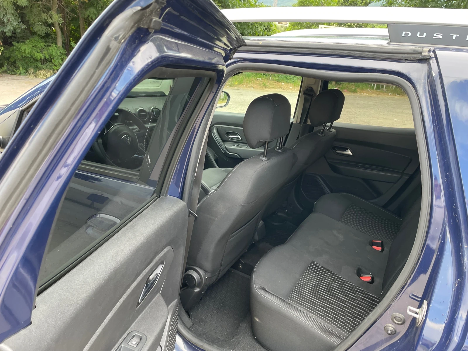 Dacia Duster, снимка 8 - Автомобили и джипове - 55037982
