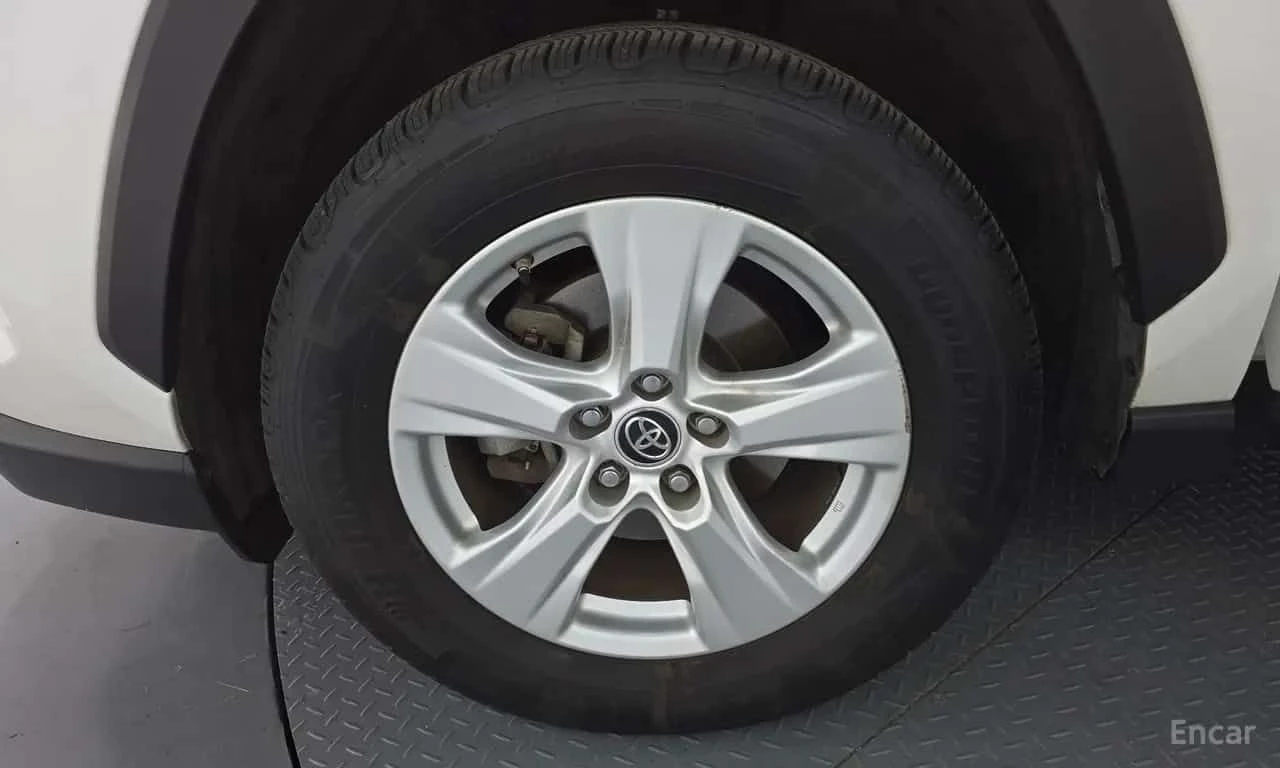 Toyota Rav4 * 2.5 2WD * CARFAX * ЦЕНА ДО БГ, снимка 5 - Автомобили и джипове - 55510790