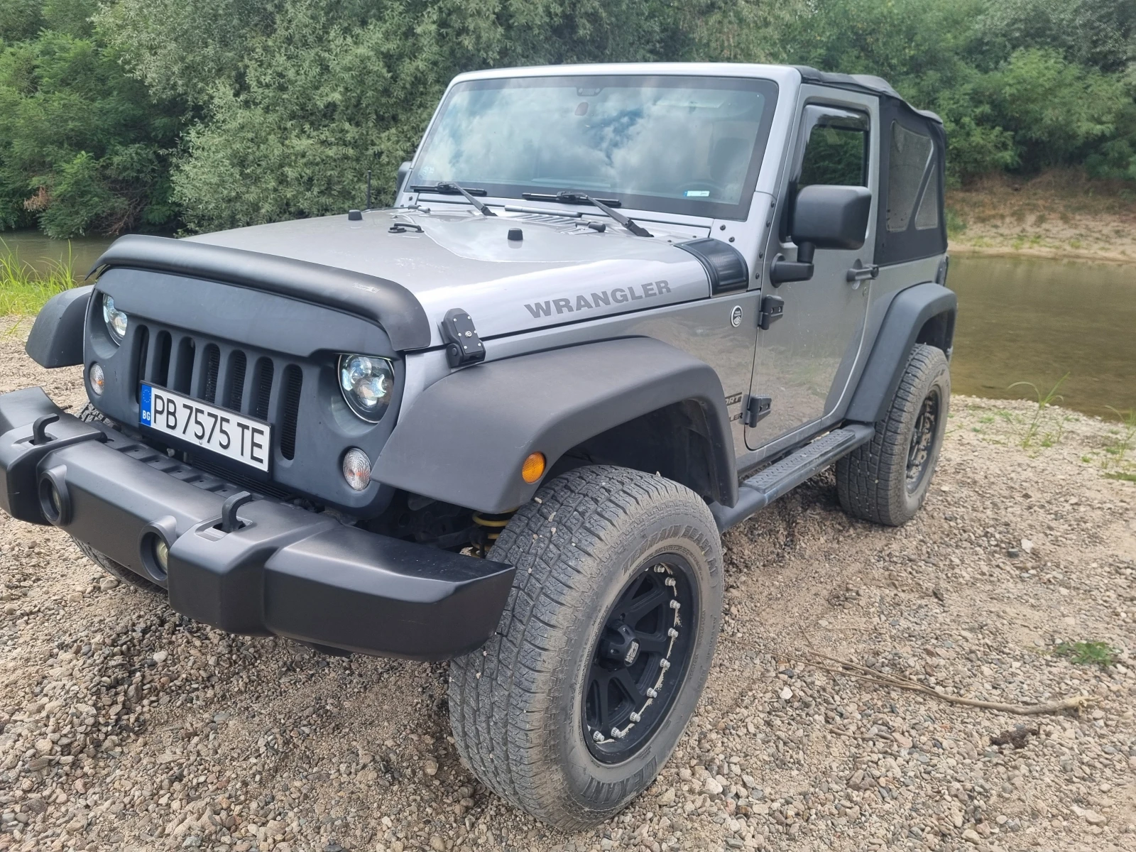 Jeep Wrangler, снимка 2 - Автомобили и джипове - 55656199