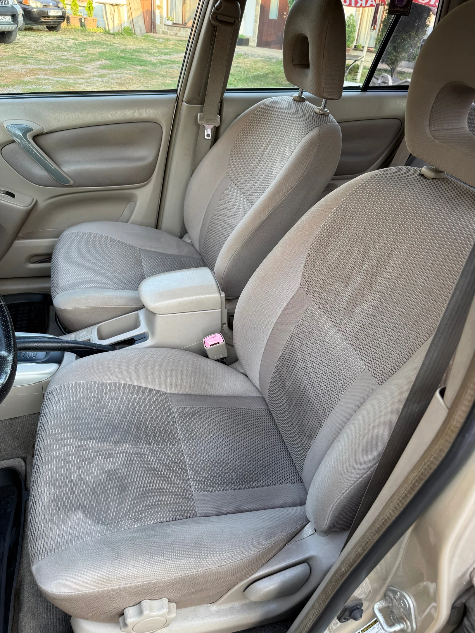Toyota Rav4, снимка 3 - Автомобили и джипове - 55774174