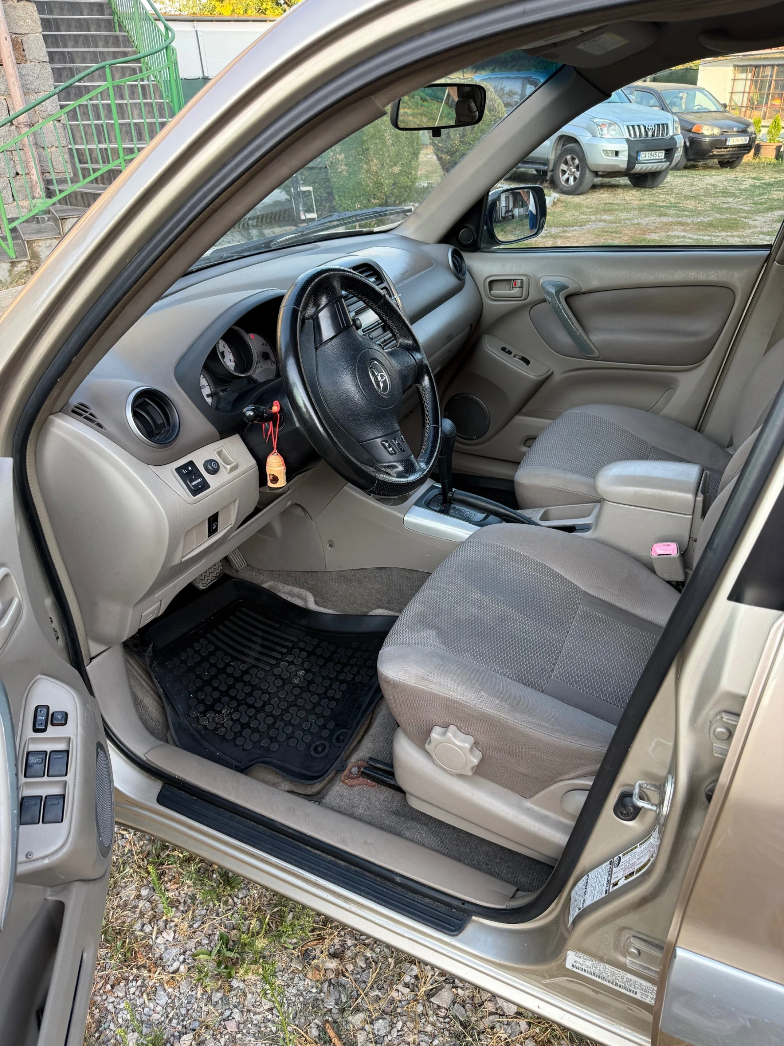 Toyota Rav4, снимка 5 - Автомобили и джипове - 55774174