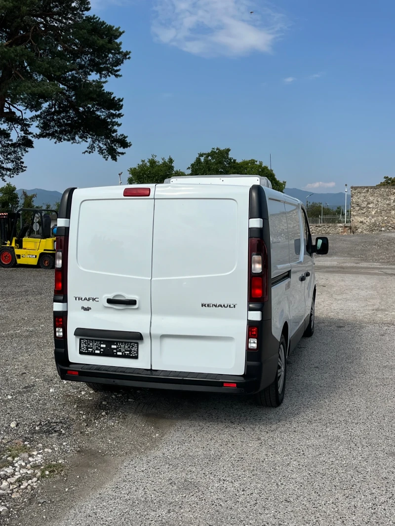 Renault Trafic 1.6 хладилен миносов, снимка 8 - Бусове и автобуси - 51284940