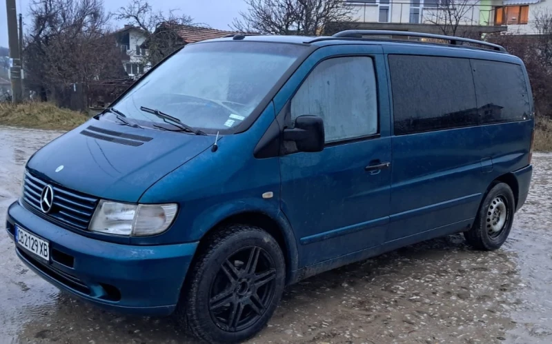 Mercedes-Benz Vito 2.2 cdi 9 места климатик 18цола AMG джанти, снимка 4 - Бусове и автобуси - 53489973