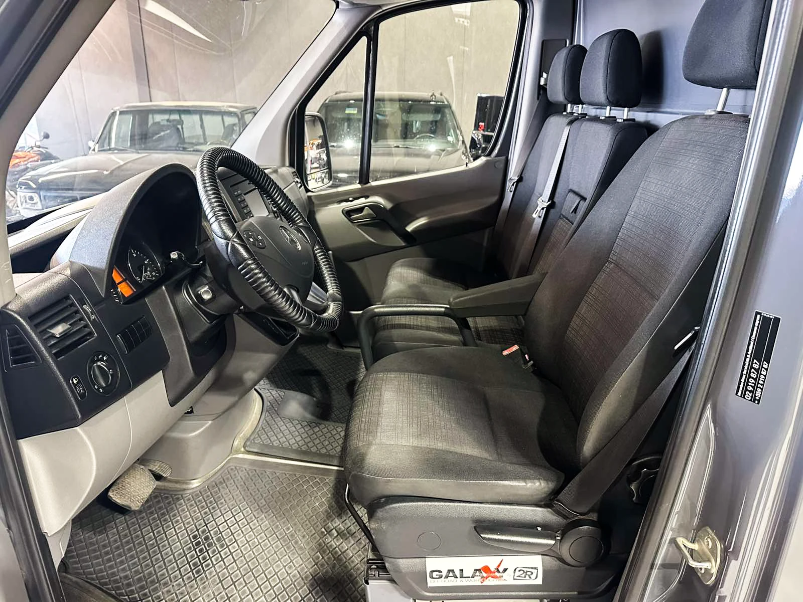 Mercedes-Benz Sprinter 319 7G-Tronic, снимка 12 - Бусове и автобуси - 54560594