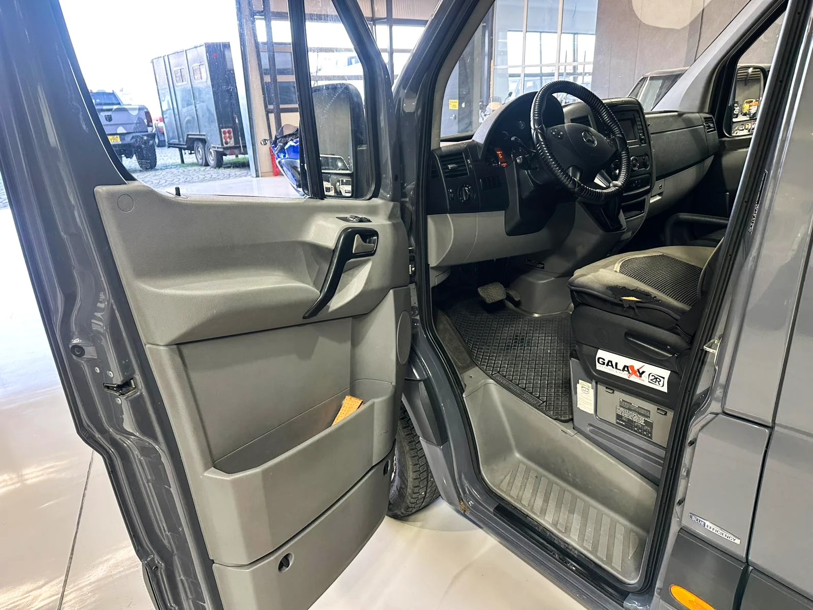 Mercedes-Benz Sprinter 319 7G-Tronic, снимка 11 - Бусове и автобуси - 54560594