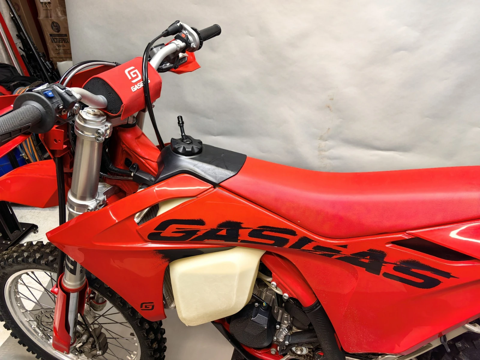 GASGAS EC 125 TBI 2025 - изображение 3