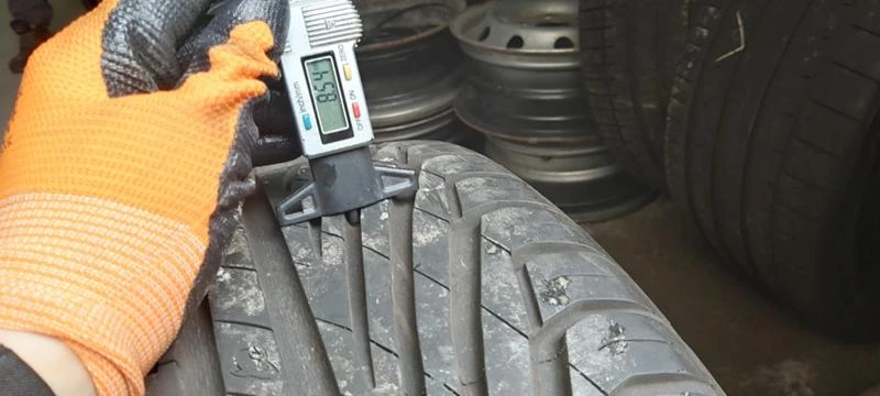 Гуми Летни 215/55R16, снимка 4 - Гуми и джанти - 32283250