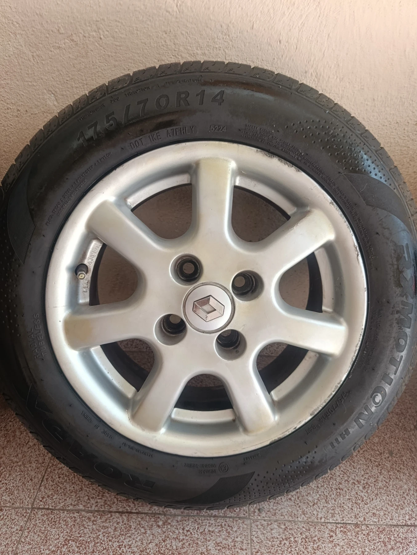 ���� � ������ 175/70R14 �� Renault Clio | Mobile.bg � ����������� 5