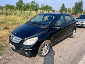 Mercedes-Benz B 180, снимка 1