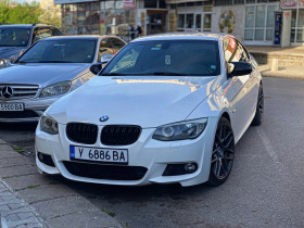 BMW 330, снимка 12 - Автомобили и джипове - 45795010