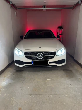 Обява за продажба на Mercedes-Benz E 220 AMG Line ~41 999 лв. - изображение 1