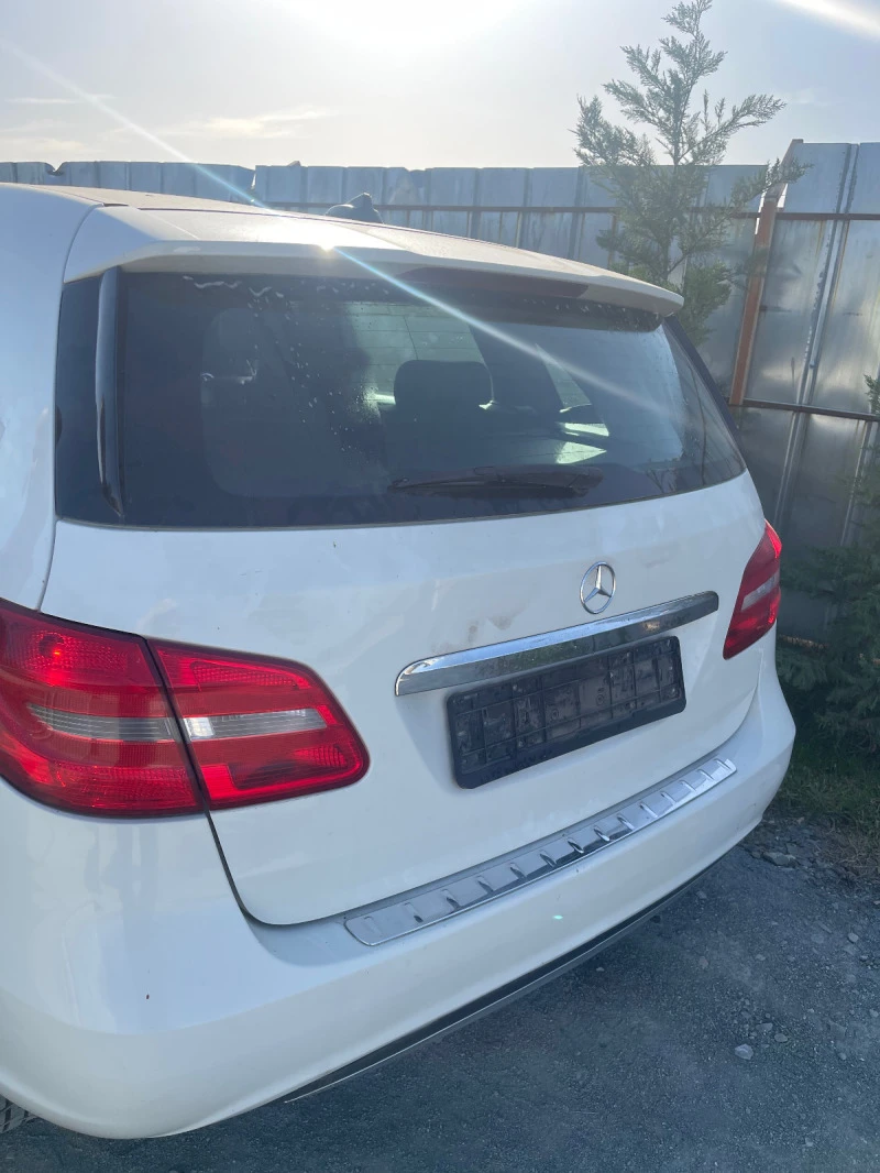 Mercedes-Benz B 180 CNG автомат на части , снимка 14 - Автомобили и джипове - 38562072