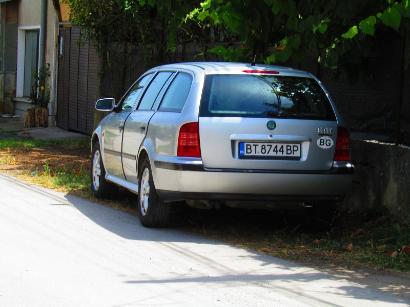 Skoda Octavia, снимка 5 - Автомобили и джипове - 46443704