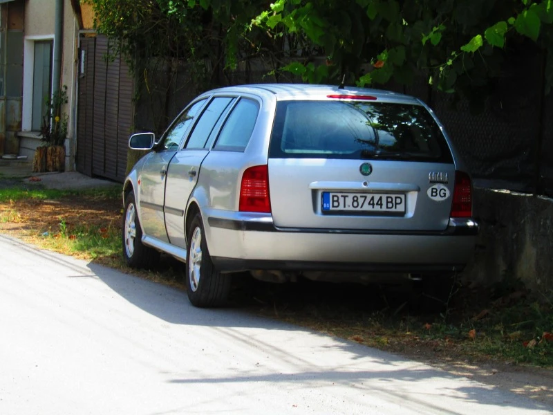 Skoda Octavia, снимка 5 - Автомобили и джипове - 46919229