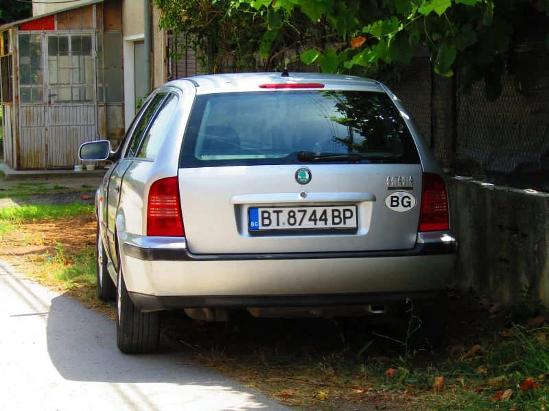 Skoda Octavia, снимка 4 - Автомобили и джипове - 46919229