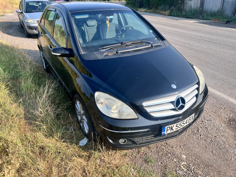 Mercedes-Benz B 180, снимка 2 - Автомобили и джипове - 47417509