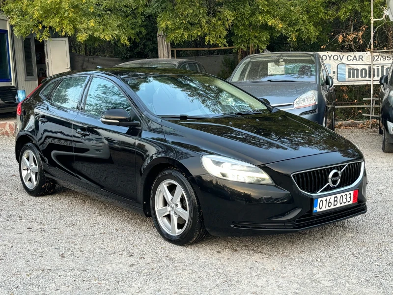 Volvo V40 2.0 D2, снимка 3 - Автомобили и джипове - 47764434