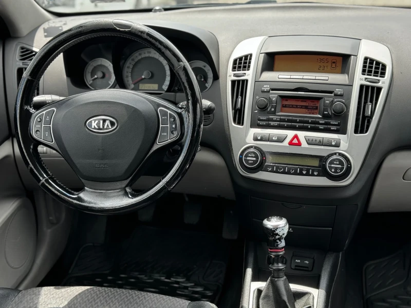 Kia Ceed 1.6d 115kc., снимка 14 - Автомобили и джипове - 51178627