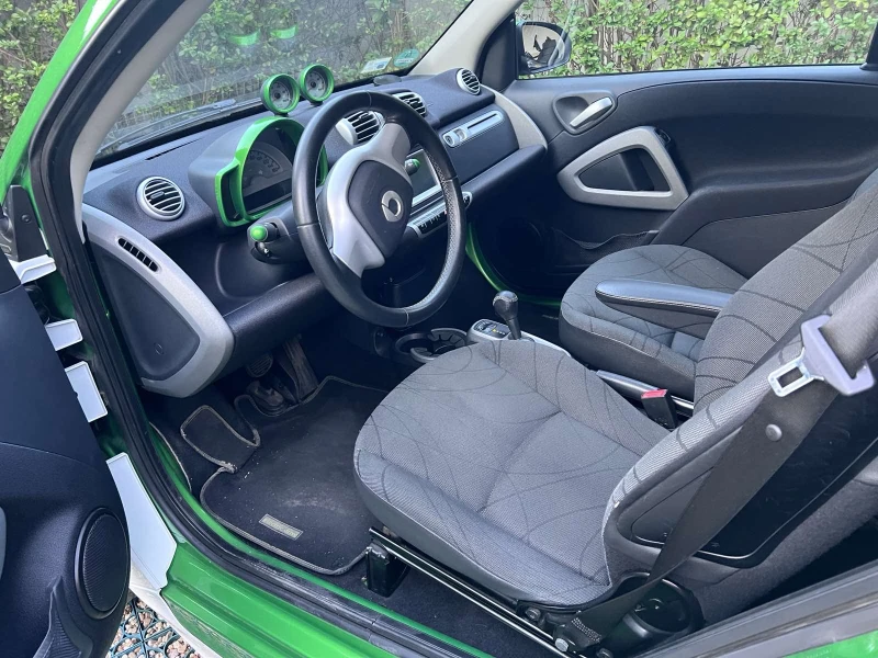 Smart Fortwo, снимка 6 - Автомобили и джипове - 52234182
