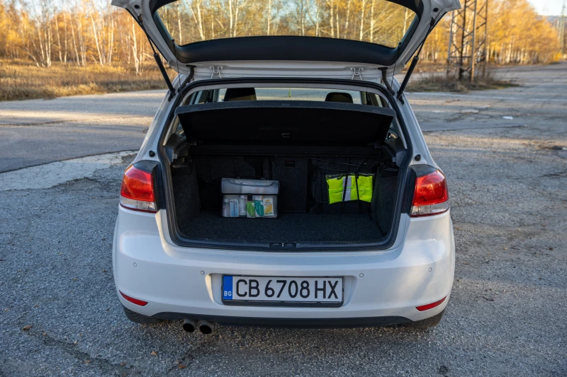 VW Golf, снимка 7 - Автомобили и джипове - 52425761