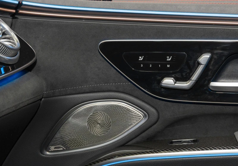 Mercedes-Benz EQS 53 AMG/4M/DYNAMIC PLUS/CARBON/HYPERSCREEN/BURM/360, снимка 14 - Автомобили и джипове - 53017981