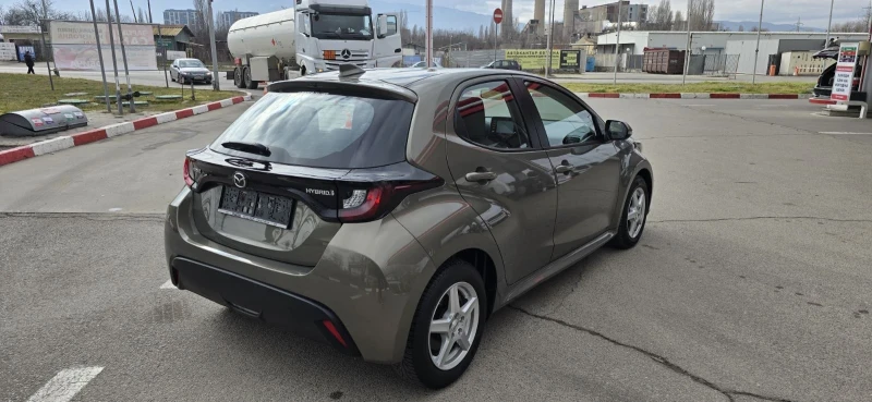 Mazda 2 УНИКАТ-2023 ГОД.-ХИБРИД-АВТОМАТ, снимка 5 - Автомобили и джипове - 53468090