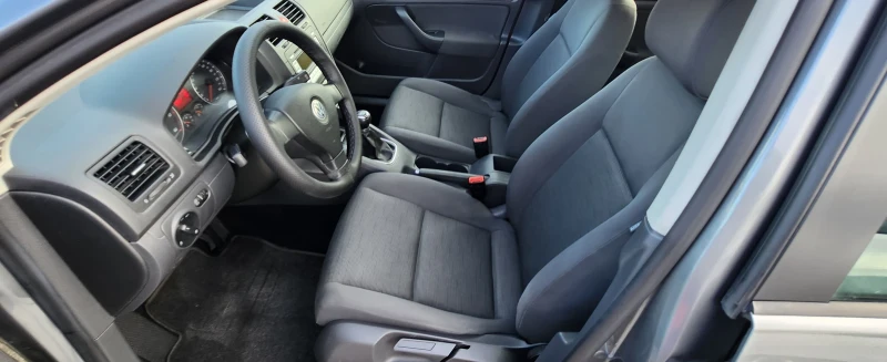 VW Golf 1.9 TDI КЛИМА, снимка 9 - Автомобили и джипове - 53477831