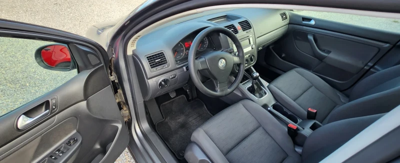 VW Golf 1.9 TDI КЛИМА, снимка 13 - Автомобили и джипове - 53477831