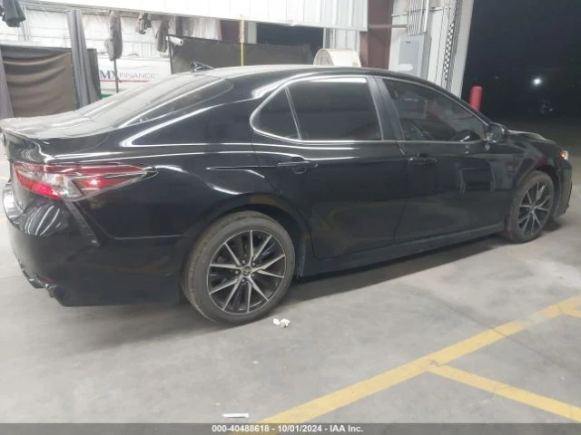 Toyota Camry, снимка 14 - Автомобили и джипове - 48100309