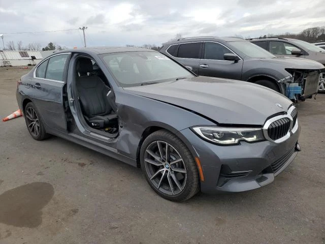 BMW 330 XI* Head Up* Apple CarPlay* Sport line, снимка 3 - Автомобили и джипове - 48636106