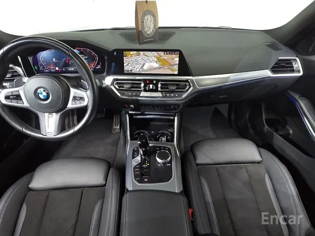BMW 320 320i M Sport, снимка 4 - Автомобили и джипове - 55684281