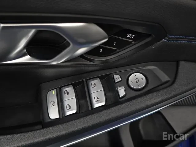 BMW 320 320i M Sport, снимка 13 - Автомобили и джипове - 55684281